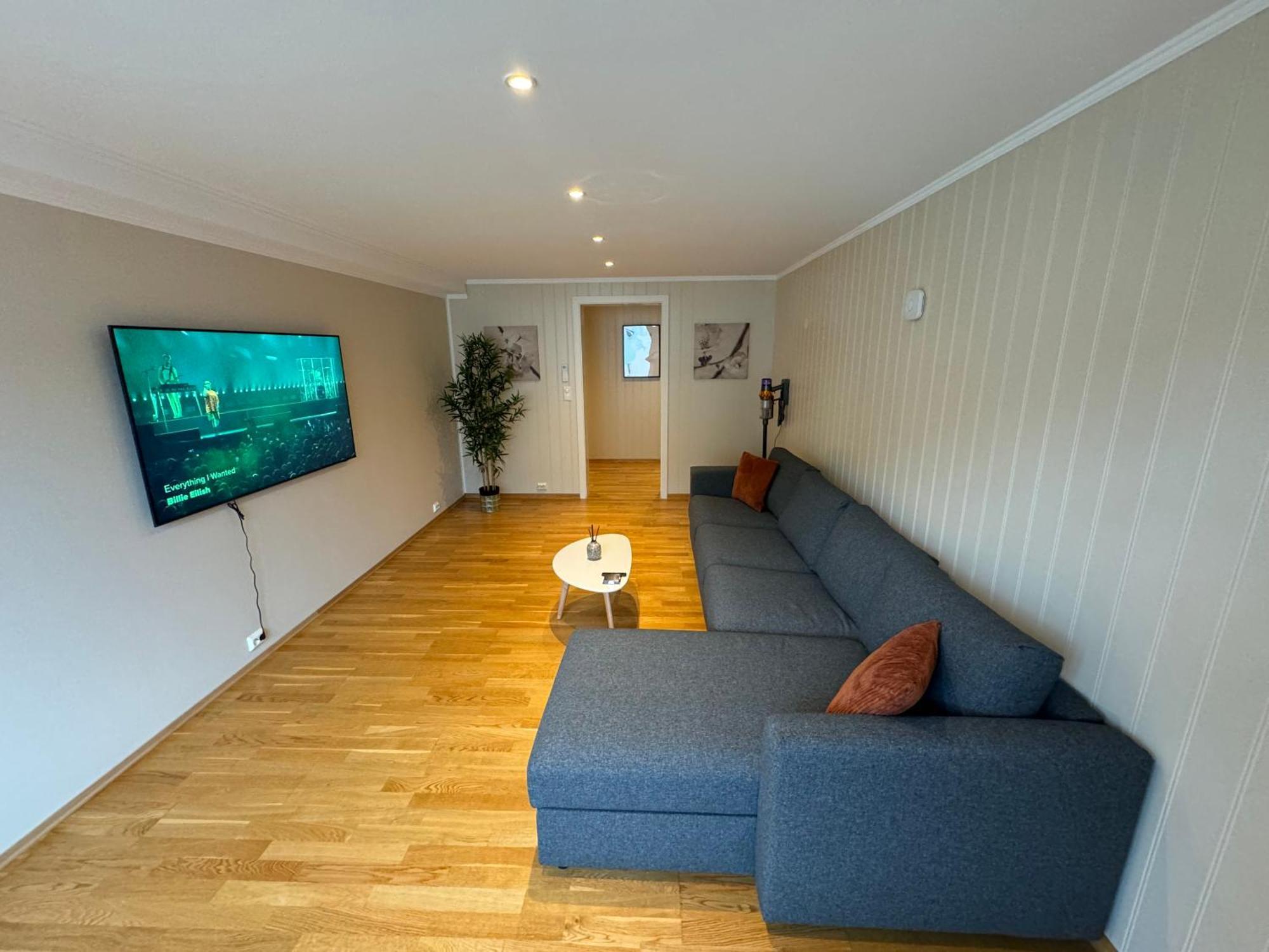 Charming 3-Bedroom Apartment In The Heart Of Кристиансун Екстериор снимка
