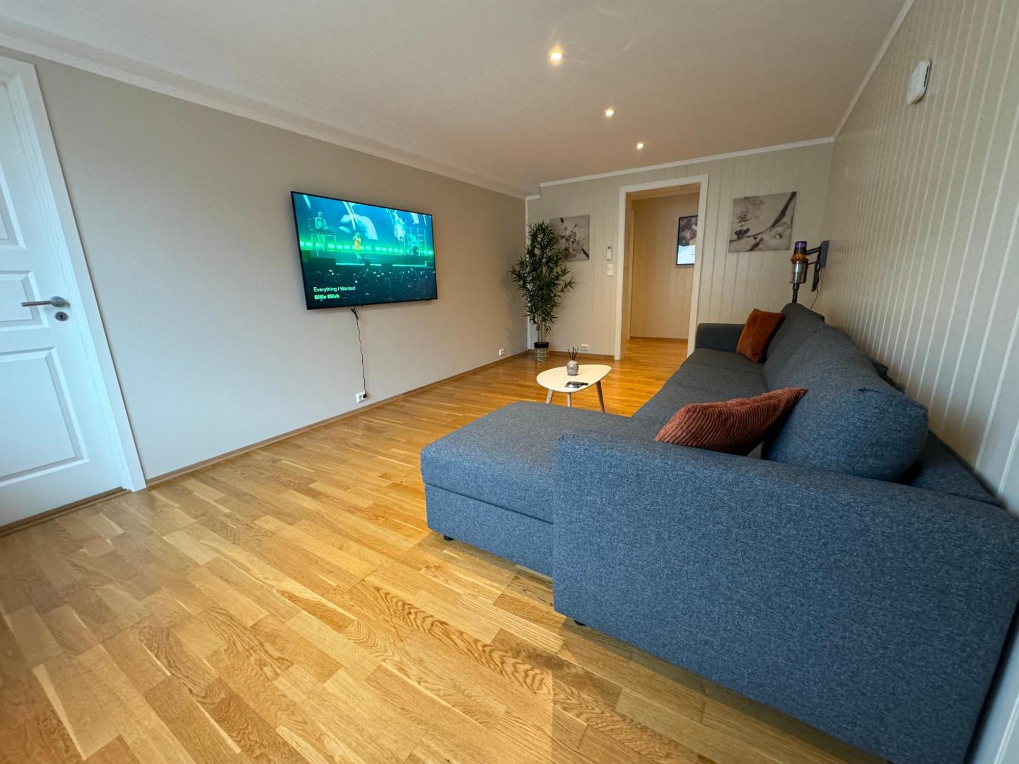 Charming 3-Bedroom Apartment In The Heart Of Кристиансун Екстериор снимка